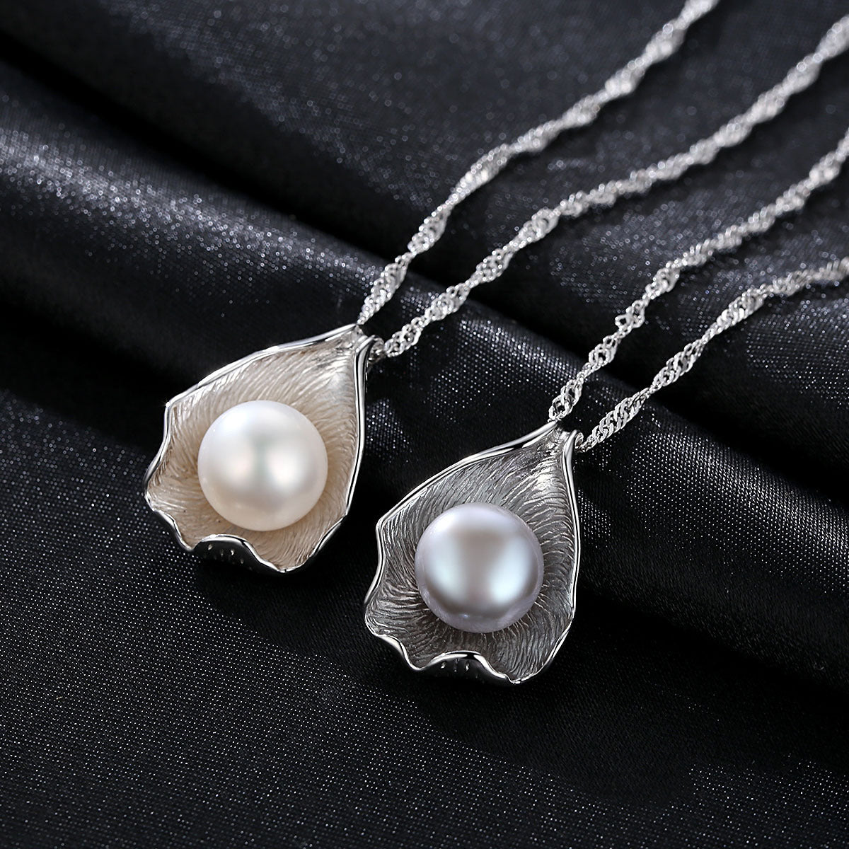 Pearl in Shell Necklace