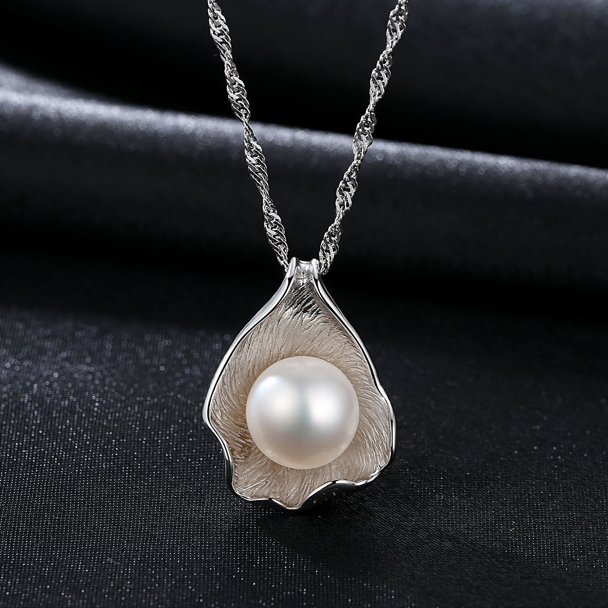 Pearl in Shell Necklace