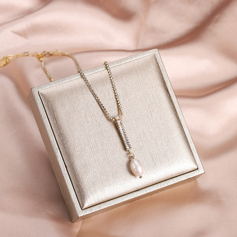 Diamond and Pearl Pendant Necklace