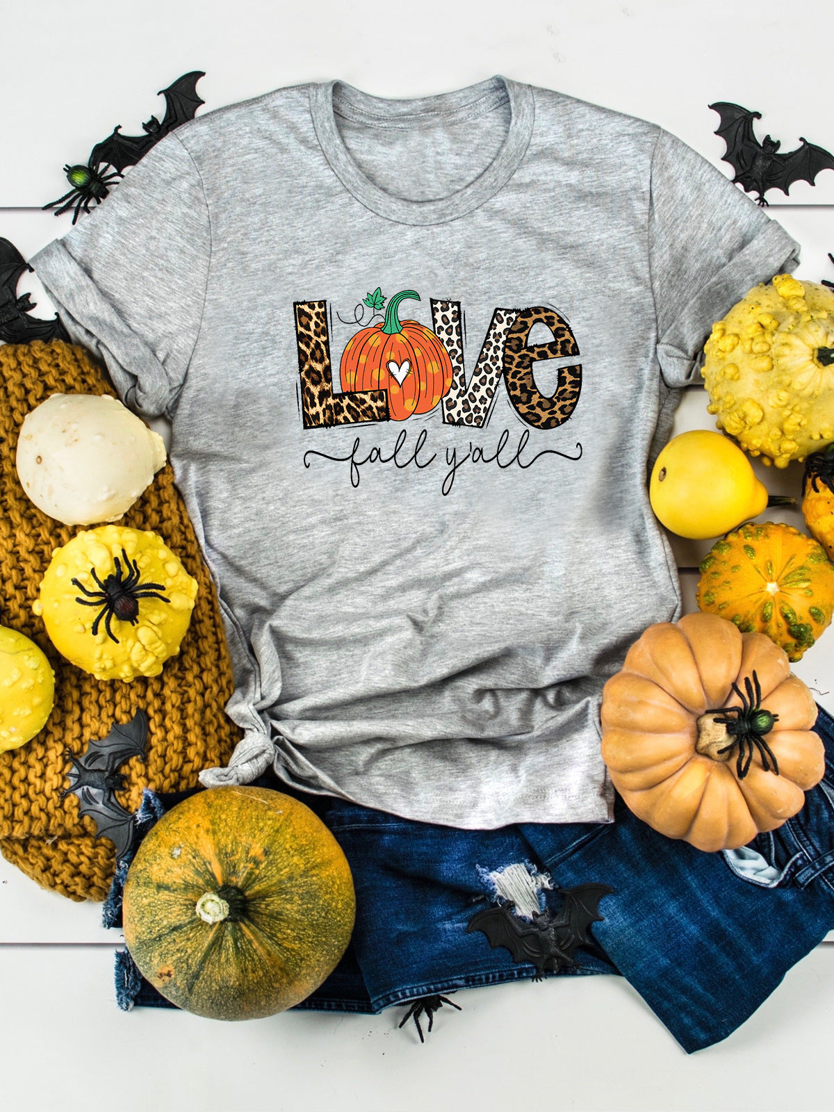 Love Fall Yall Short Sleeve T-Shirt